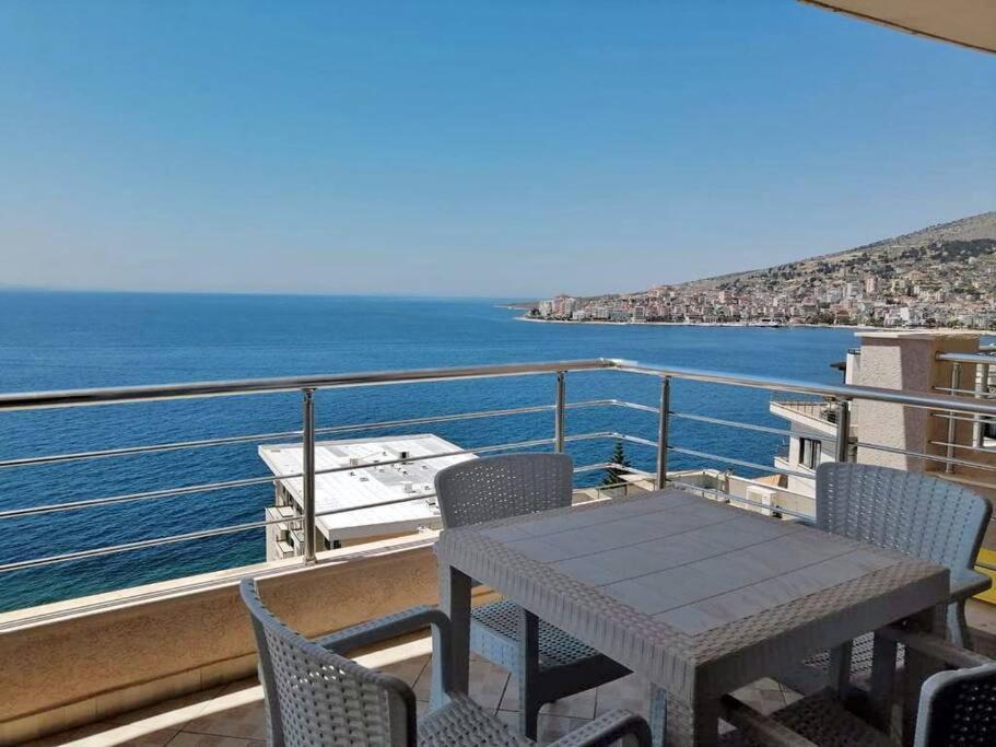 Bilal Golemi Sea View Apartment Sarandë エクステリア 写真